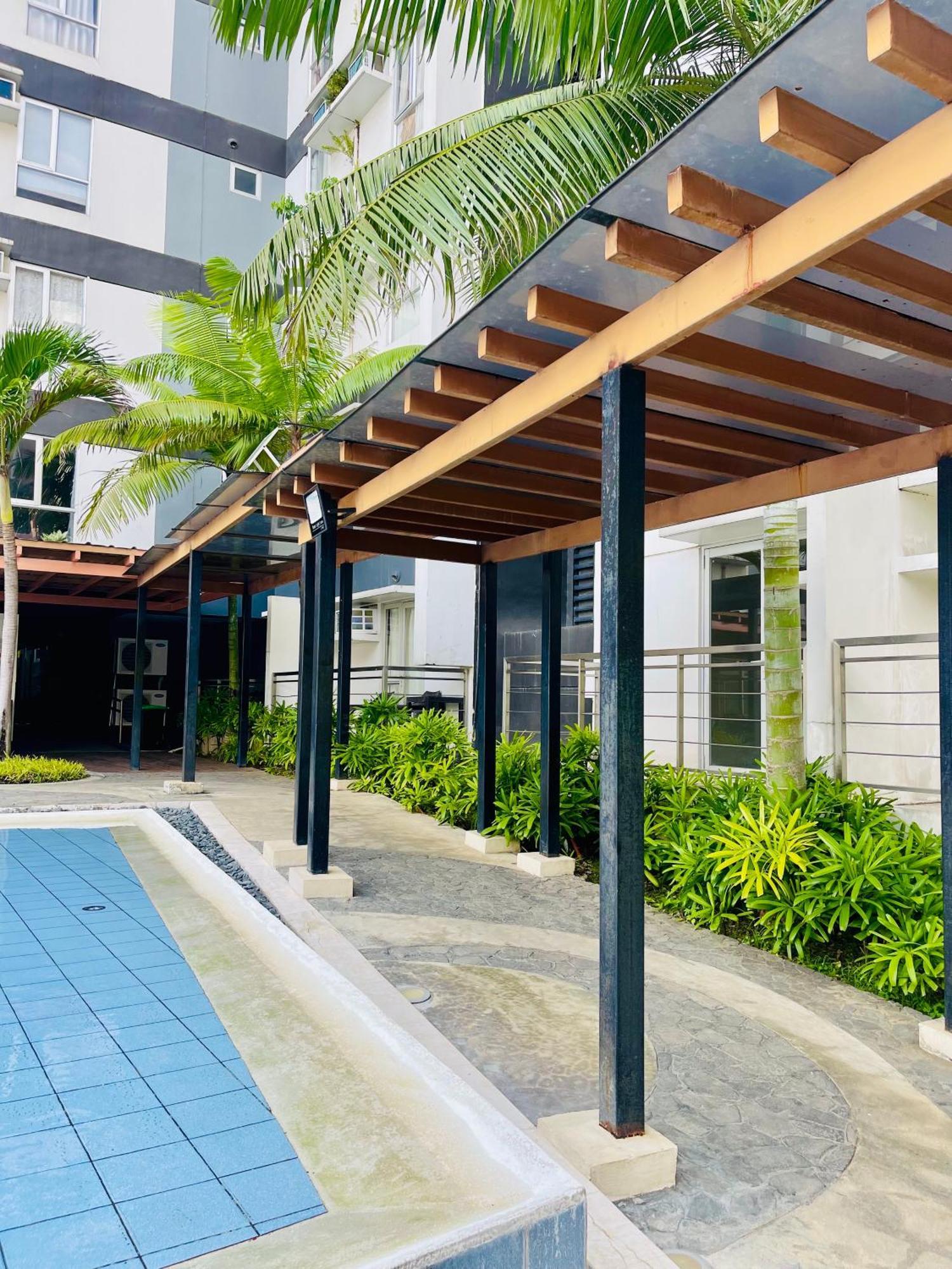 2-Bedroom Condo Unit With Balcony At Centrio Tower Beside Ayala Centrio Mall Downtown Cdo Cagayan de Oro Exteriör bild