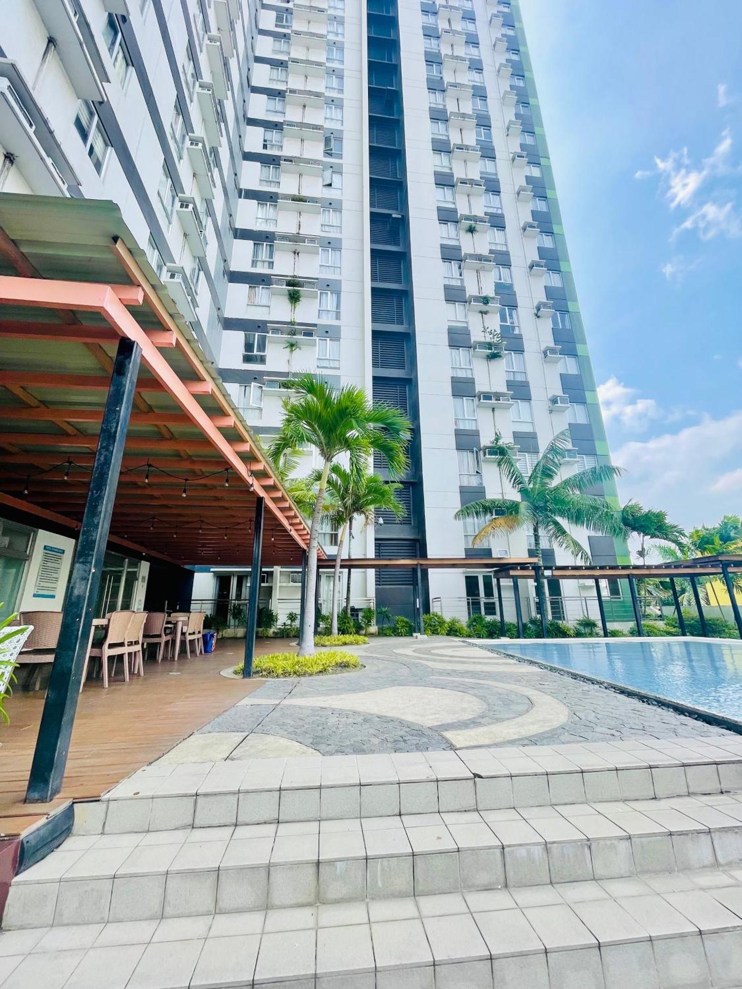 2-Bedroom Condo Unit With Balcony At Centrio Tower Beside Ayala Centrio Mall Downtown Cdo Cagayan de Oro Exteriör bild
