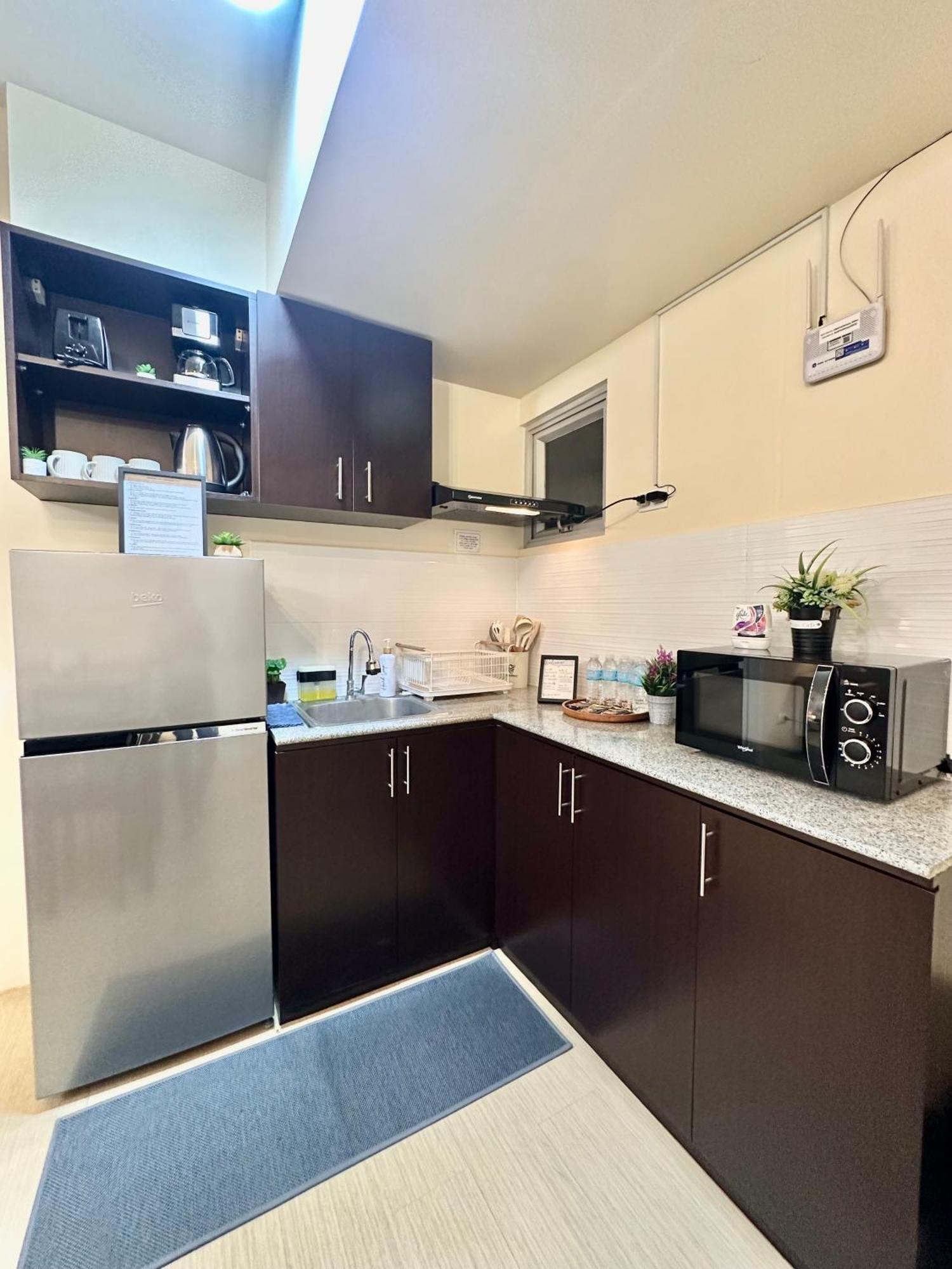2-Bedroom Condo Unit With Balcony At Centrio Tower Beside Ayala Centrio Mall Downtown Cdo Cagayan de Oro Exteriör bild