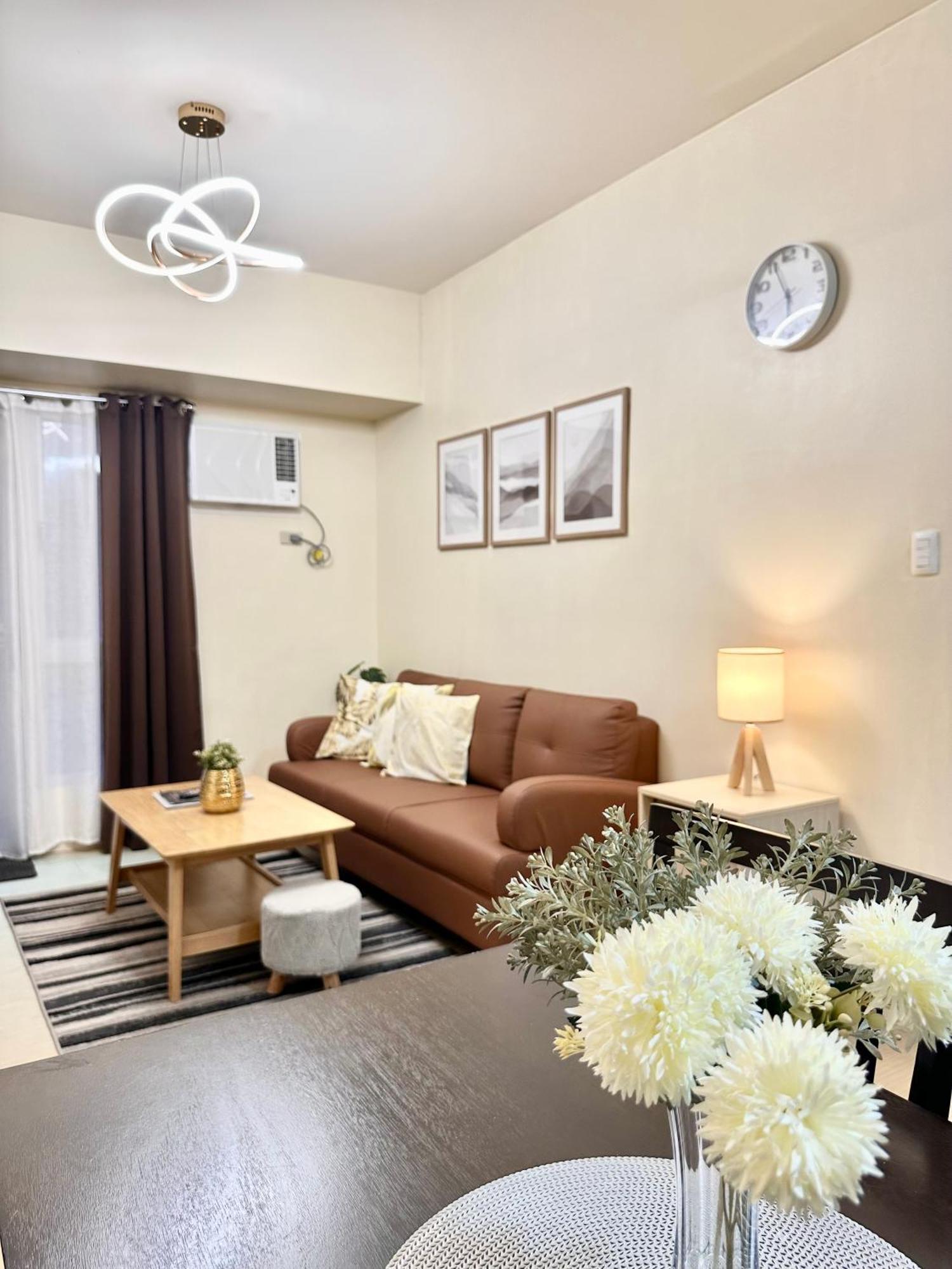 2-Bedroom Condo Unit With Balcony At Centrio Tower Beside Ayala Centrio Mall Downtown Cdo Cagayan de Oro Exteriör bild