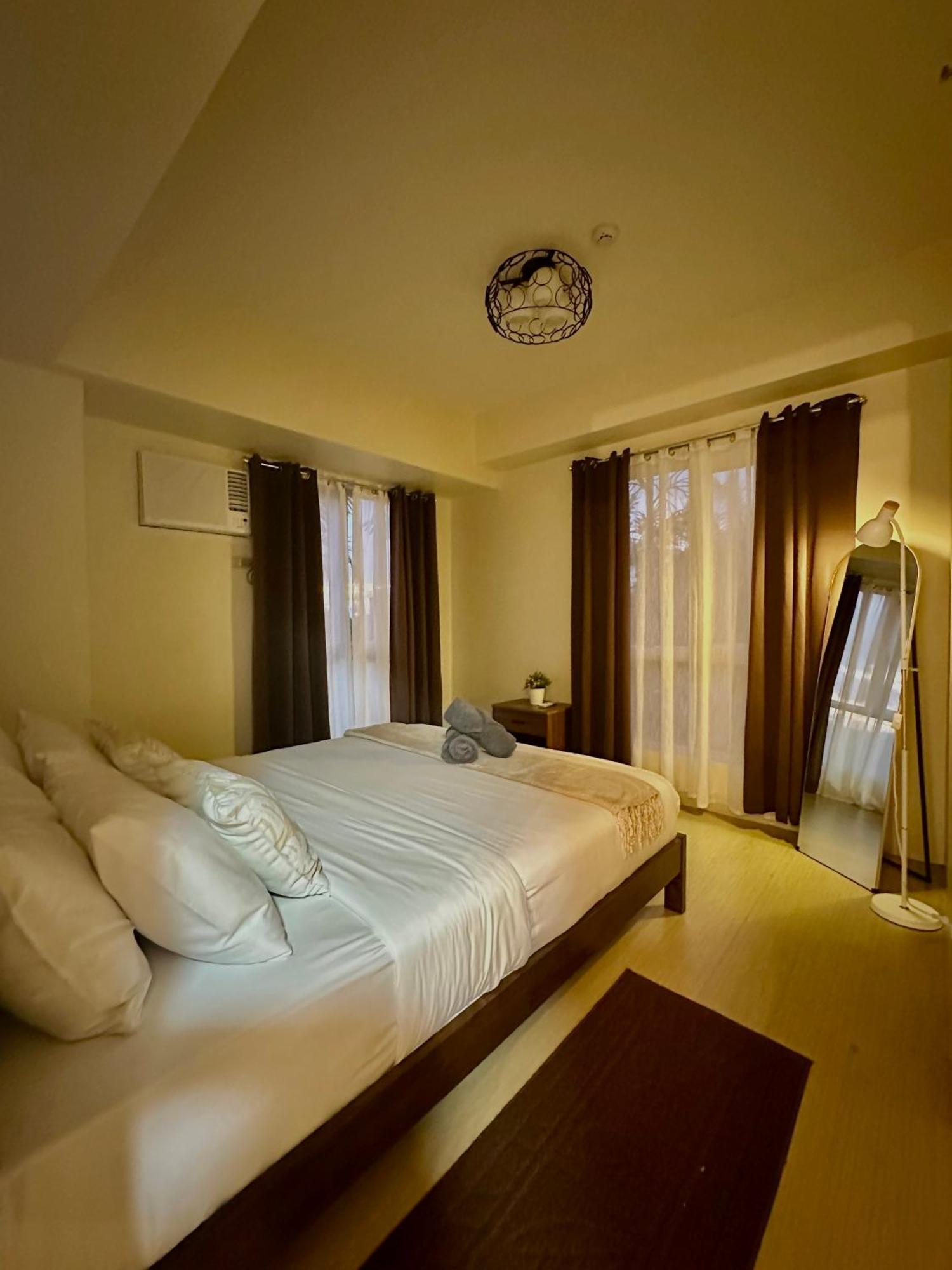 2-Bedroom Condo Unit With Balcony At Centrio Tower Beside Ayala Centrio Mall Downtown Cdo Cagayan de Oro Exteriör bild