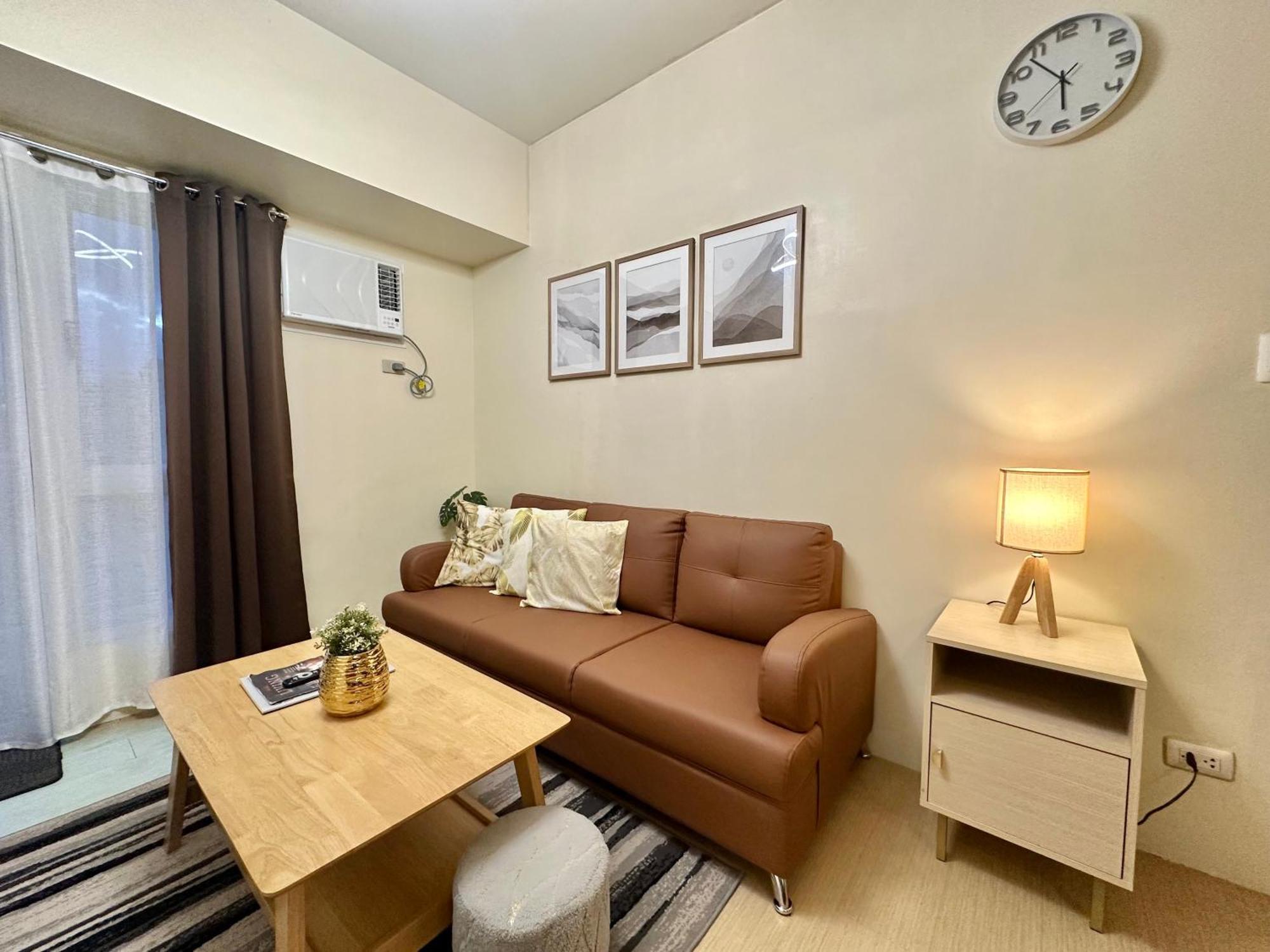 2-Bedroom Condo Unit With Balcony At Centrio Tower Beside Ayala Centrio Mall Downtown Cdo Cagayan de Oro Exteriör bild
